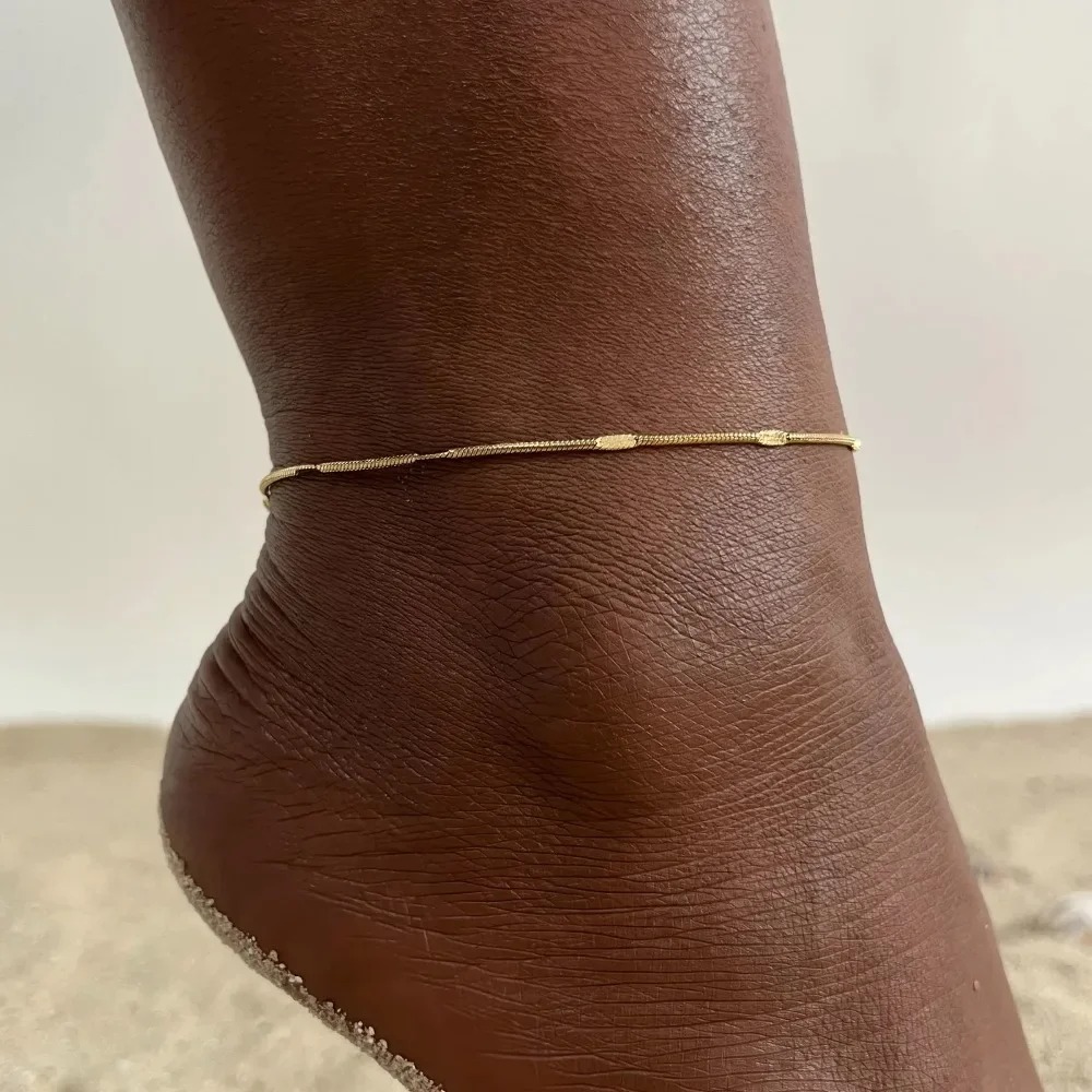 Minimalistisches Goldfarbenes  – Jc Jewelry & Watches Photos Bewertung und Preis